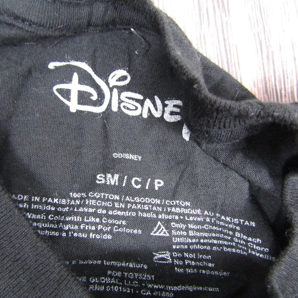 Disney Alice In Wonderland Cheshire Cat Shirt Mens Small We're All Mad Here Tee - Picture 2 of 5